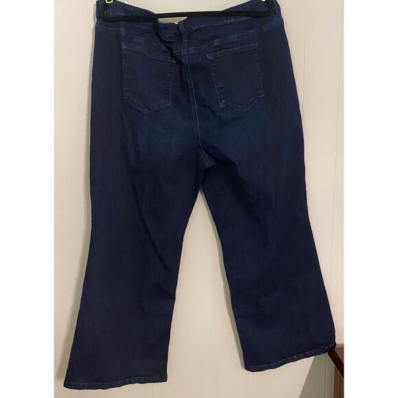 Belle Boho by Kim Gravel Petite Crosshatch Relaxed Jean 24 Petite - Picture 2 of 7